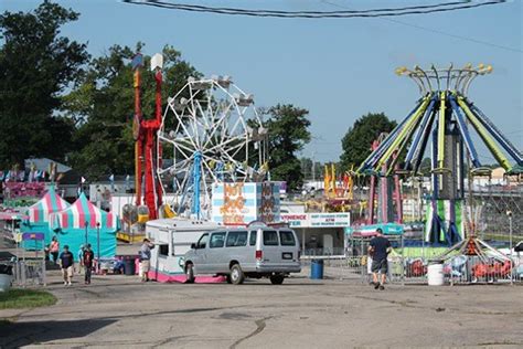 Logan county fair - Jul 10, 2022 · Crowds of fairgoers pause Sunday afternoon as Alicia Jenkins opened the 2022 Logan County Fair with the National Anthem. Jenkins, a music major at the University of Toledo, is the granddaughter of ... 
